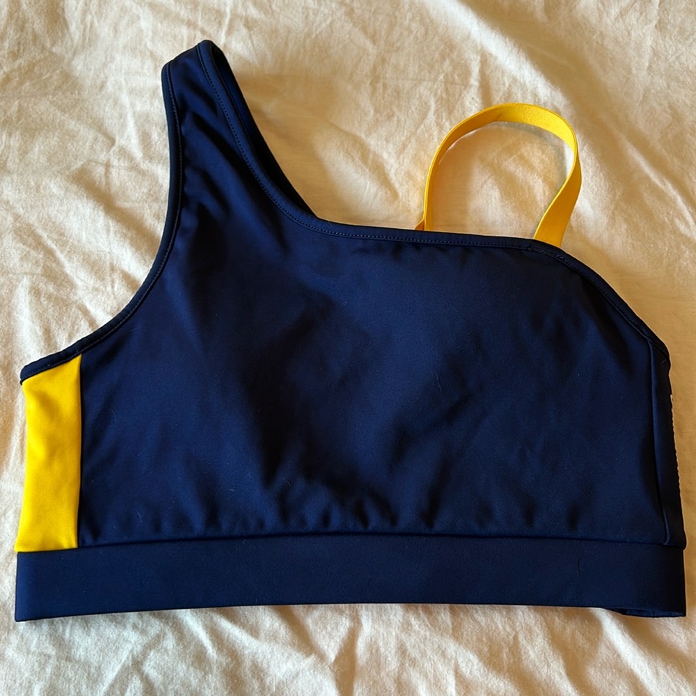 Gymshark sports bra size SMALL